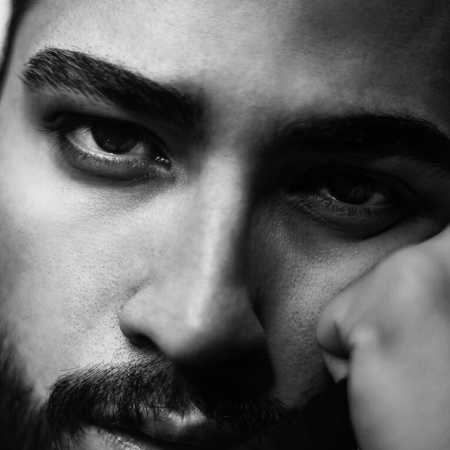 نیواد آهای نیلوفر من تو مشکی مو فر من