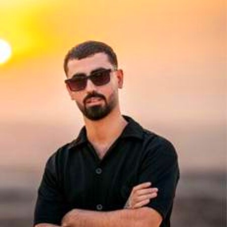 دانلود آهنگ وحید طاهری رهتی و مندم ری سیاه اما دلم تنگ ایبو سیت