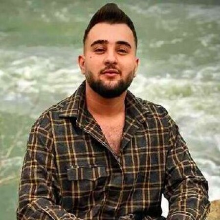 دانلود آهنگ زکریا امینی هی چرخیدم تو حال مستی همش گاز و ترمزدستی