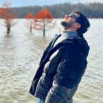 دانلود آهنگ حسین منتظری یعنی میشه از این خواب تلخ یه روز خوب بیاد برامون