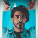 دانلود آهنگ کسری زاهدی هنوزم حس میکنم اینجایی توی خونه پیچیده