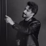 دانلود آهنگ راغب فریاد از خصلت تلخ زمانه دانلود آهنگ راغب فریاد از خصلت تلخ زمانه